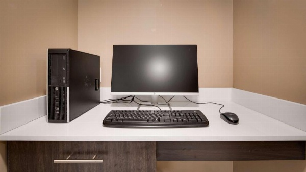 Best Western Plus Augusta North Inn & Suites image 9